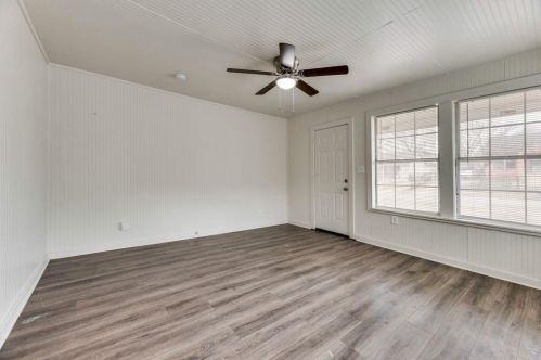 1915 Alaska Ave, Dallas TX  75216-1961 exterior