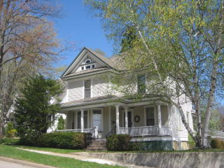 411 7th Ave, Wausau, WI 54401-4369
