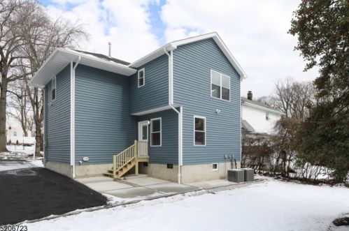 4 Hollywood Ave, Montclair NJ  07042-4306 exterior