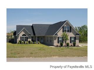 264 Bridle Dr, Raeford, NC 28376-7198
