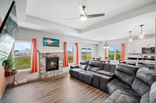531 Silver Fox Dr, Kewaskum WI  53040-9054 exterior