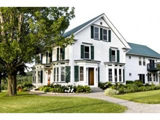 1035 Vt Route 105, Derby VT  05829 exterior