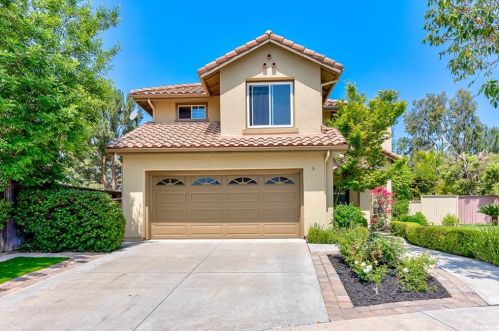 5 La Sinfonia, Trabuco Canyon, CA 92688-3200