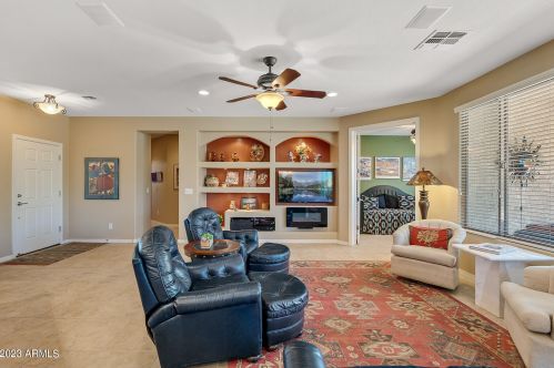 27041 Tonopah Dr, Buckeye AZ 85396-6932 exterior