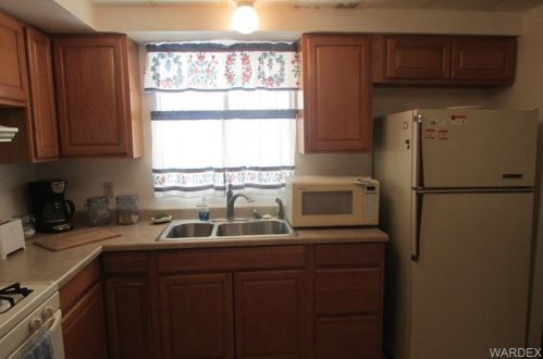 2050 Diamond Dr, Bullhead City AZ  86442-5439 exterior