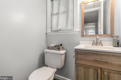 81 Moongale Dr, Carlisle PA  17013-2116 exterior