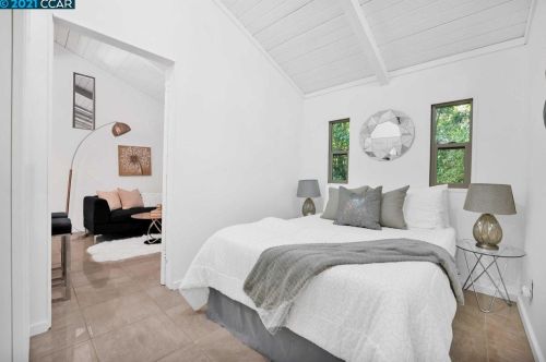 24 Tarabrook Dr, Orinda CA  94563-3121 exterior