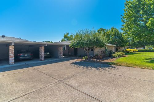 7403 Oakmont Dr, Santa Rosa CA  95409-6365 exterior