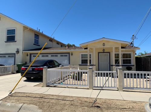 5 10th St, Greenfield, CA 93927-5501