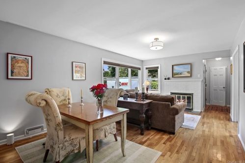 5 Augusta Pl, White Plains NY  10603-1901 exterior