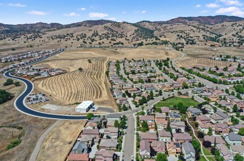 9435 Vintner Cir, Grayson CA  95363-8902 exterior