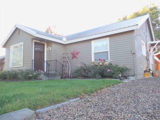 1542 4th Ave, Ontario, OR 97914-1409