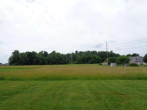 1531 New Castle Ln, Springfield OH  45503-7715 exterior