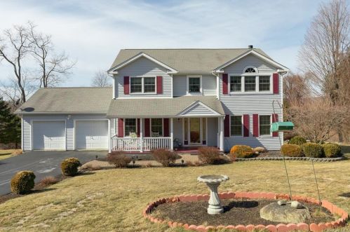 113 Gabriels Path, Poughquag, NY 12570-5146