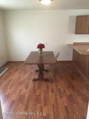 426 Riehl St, Waterloo IA  50703-3666 exterior