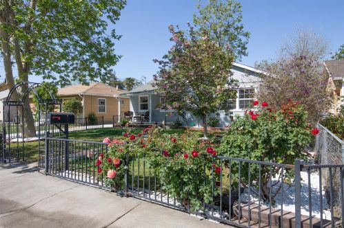 834 5th St, Woodland CA  95695-4917 exterior