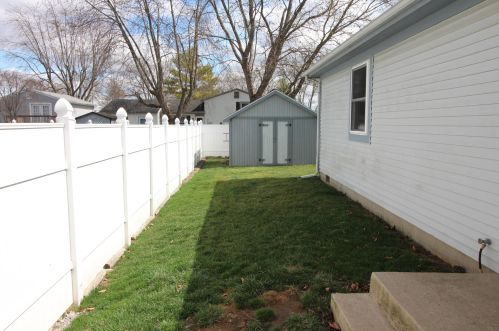 180 Blendon Rd, West Jefferson, OH 43162-1000