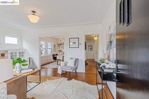 2714 60 Ave, Oakland CA 94605-1501 exterior