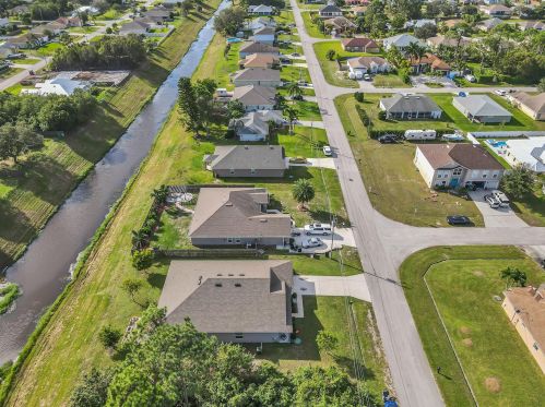 1150 Jericho Ave, Fort Pierce, FL 34953-6889