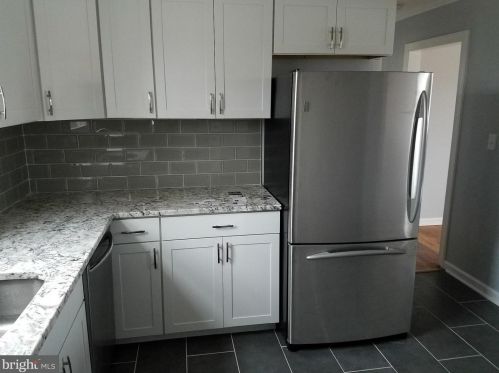 1503 Dixon St, Fredericksburg VA  22401-7228 exterior