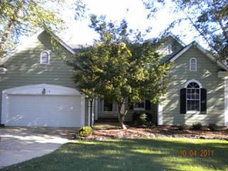 3021 Fieldpointe Ln, Charlotte, NC 28210-7913