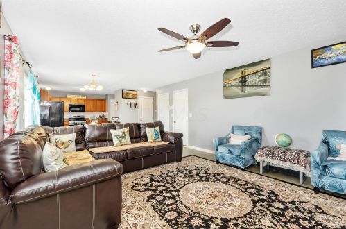 104 Glen Crossing Dr, Pataskala OH  43062-7090 exterior