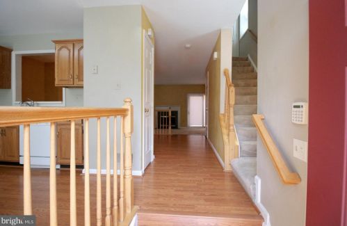 7710 Hickory Glen Way, Springfield VA  22153-3408 exterior