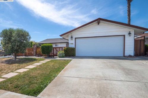 5208 Lilac Ave, Livermore, CA 94551-1218