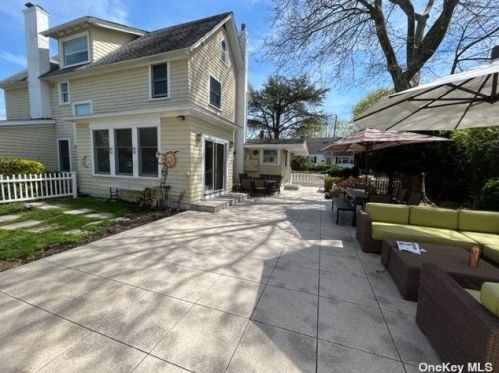 65 Brower Ave, Woodsburgh NY  11598-1746 exterior