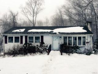 7 Gail Ann Dr, Brookfield Center, CT 06804-2306