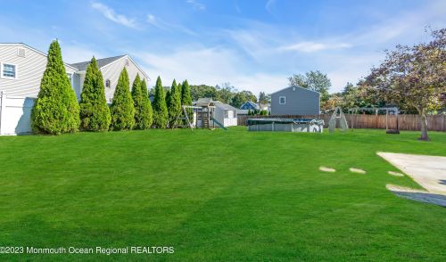 45 Washington Ave, Leonardo NJ  07737-1411 exterior