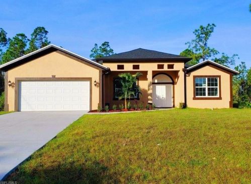2810 35th St, Lehigh Acres, FL 33976-4565