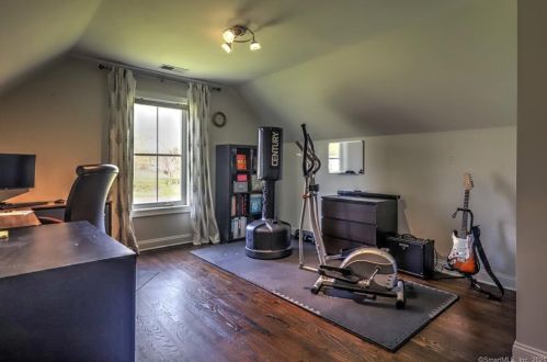 37 Mill Rd, North Branford CT  06471-1019 exterior