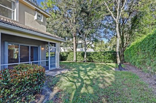 1472 Barrymore Ct, West Palm Beach, FL 33414-2152