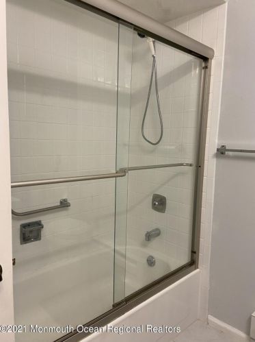 10 Dartmoor Rd, Bricktown NJ  08724-2057 exterior