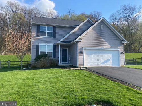 420 8th Ave, Parkesburg, PA 19365-1360