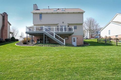 363 Birch St, Imperial PA  15126-1151 exterior