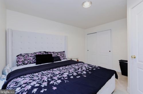 2472 Sylvan Moor Ln, Woodbridge VA  22191-6354 exterior