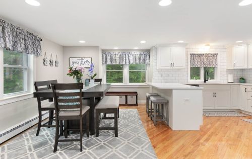 119 Walton Rd, Seabrook, NH 03874-4520