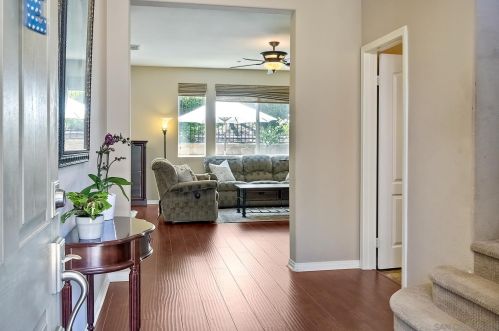 17041 New Rochelle Way, San Diego, CA 92127-2873