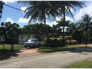 14620 3rd Ave, Miami, FL 33168-4136
