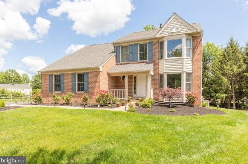 111 Cambridge Ct, Lansdale, PA 19446-6454