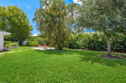 740 Orchid Dr, Naples FL  34102-5015 exterior