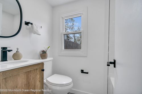 839 Lynnwood Ave, Bricktown NJ  08723-5253 exterior