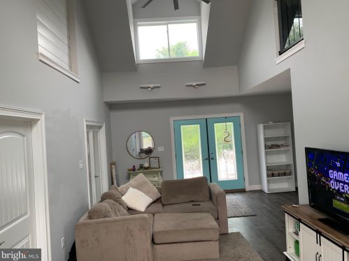 221 Monroeville Rd, Swedesboro NJ  08085-3450 exterior