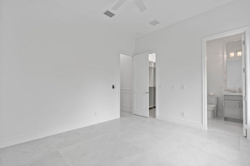 7160 Mellen Ln, Jupiter FL 33478-4640 exterior