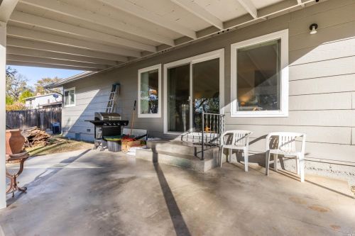 3068 Westerly Pl, Ukiah CA  95482-3515 exterior