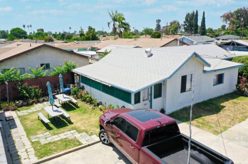 5251 Fostoria St, Bell CA 90201-6231 exterior