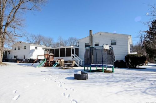 333 Lake Vue Dr, Montgomery, NY 12549-2237