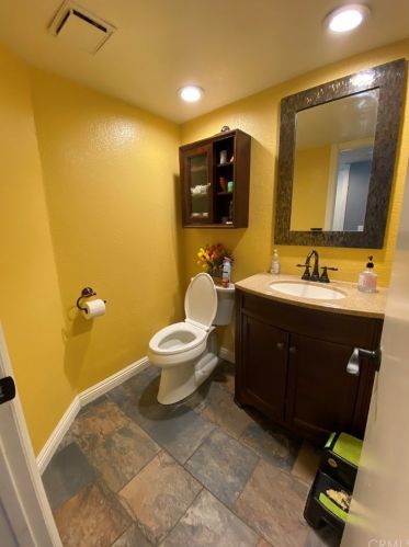 39754 Roripaugh Rd, Temecula CA  92591-6117 exterior